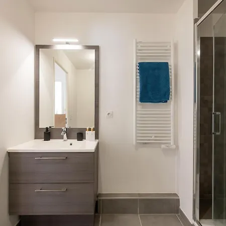 דירה 2-bedroom - - Near Paris פנטן