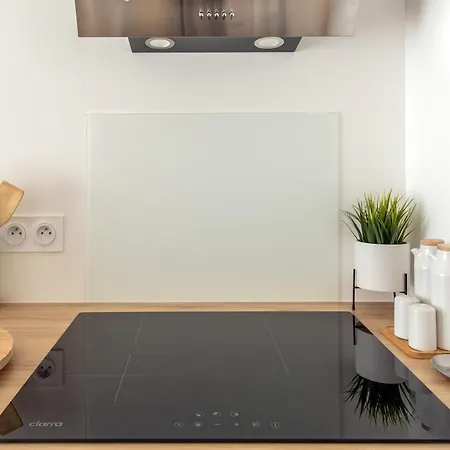 2-bedroom - - Near Paris דירה פנטן