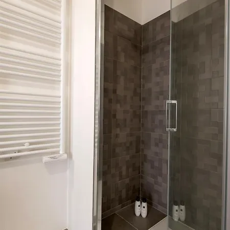 2-bedroom - - Near Paris * פנטן
